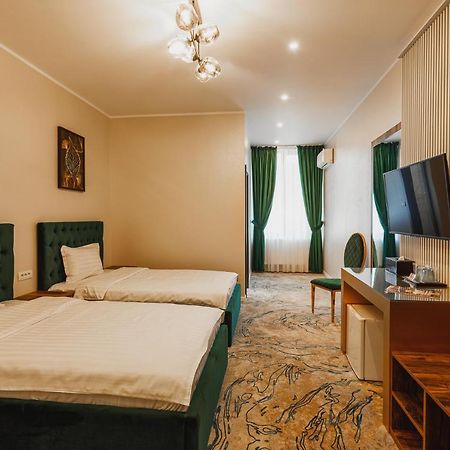 Motel Andra Tecuci ภายนอก รูปภาพ