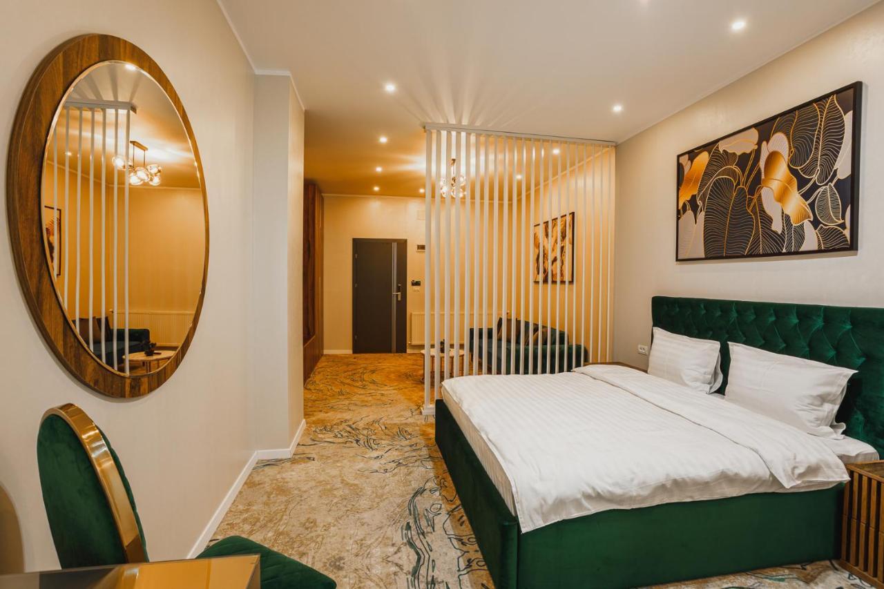 Motel Andra Tecuci ภายนอก รูปภาพ