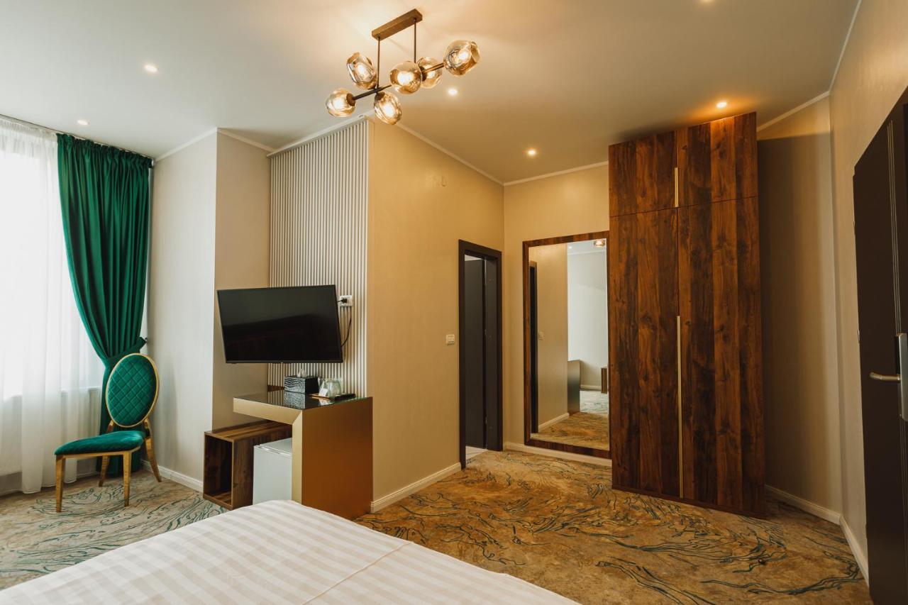 Motel Andra Tecuci ภายนอก รูปภาพ