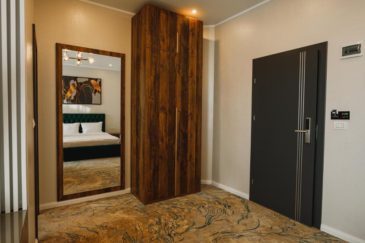 Motel Andra Tecuci ภายนอก รูปภาพ