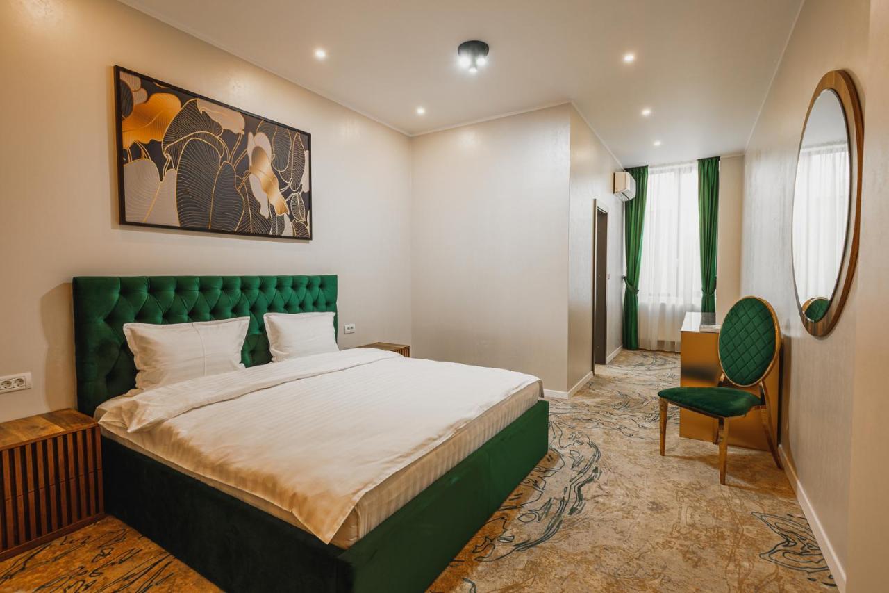 Motel Andra Tecuci ภายนอก รูปภาพ