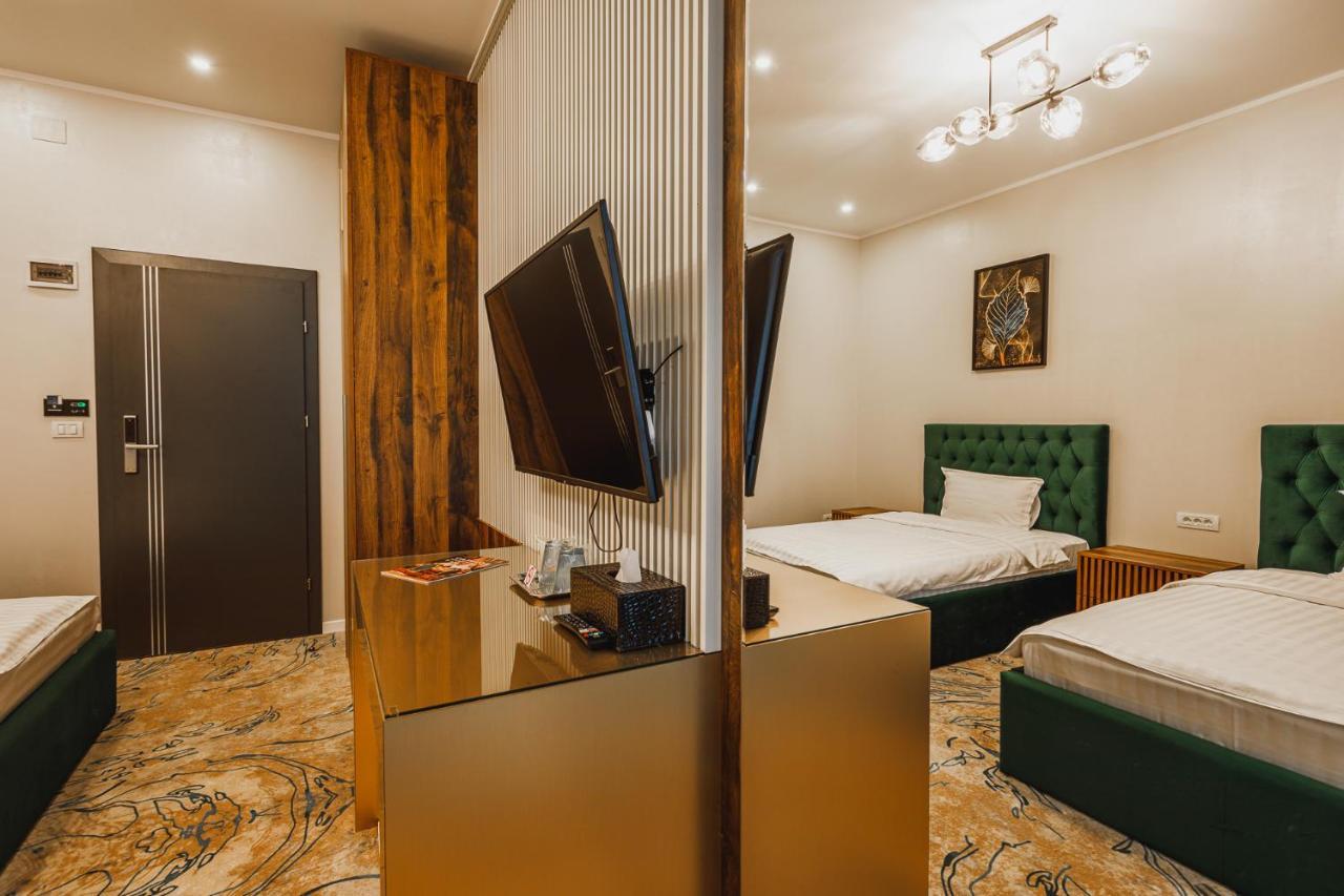 Motel Andra Tecuci ภายนอก รูปภาพ