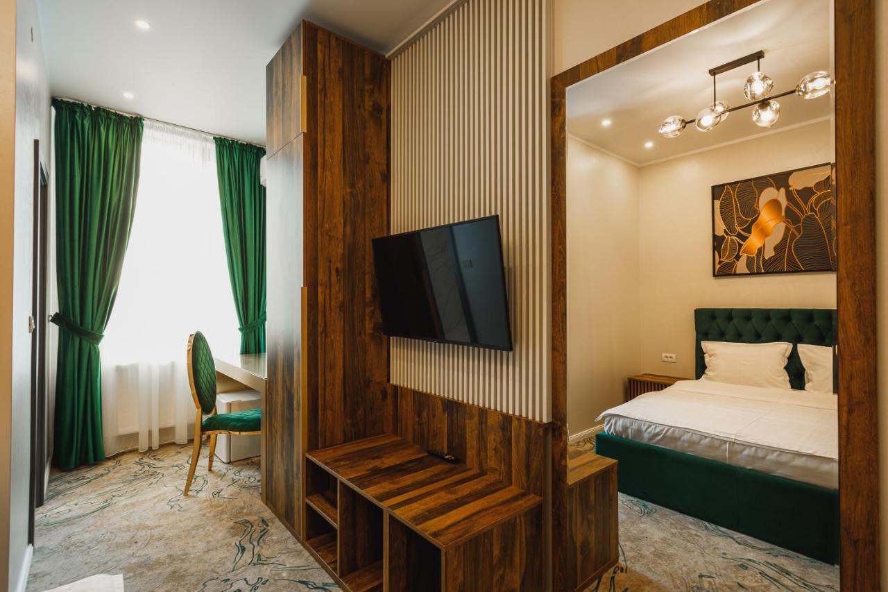 Motel Andra Tecuci ภายนอก รูปภาพ