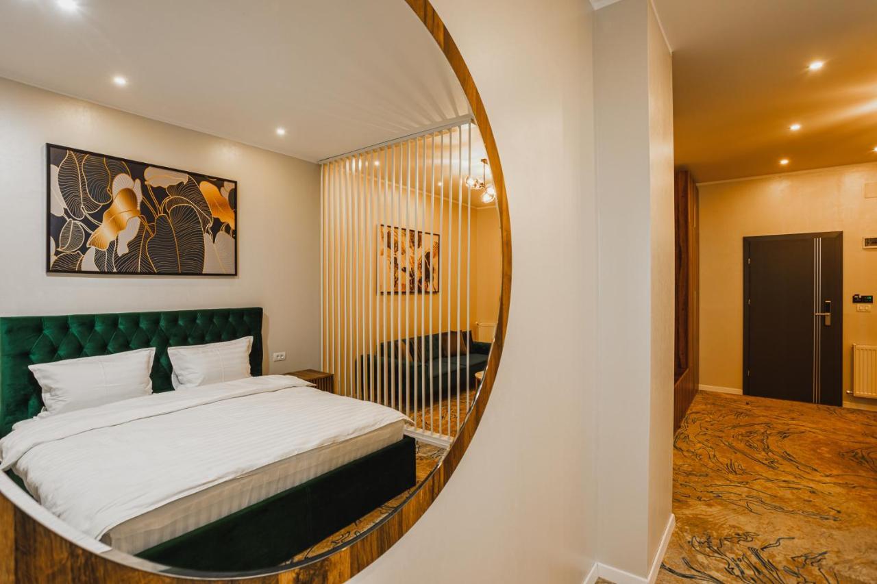 Motel Andra Tecuci ภายนอก รูปภาพ