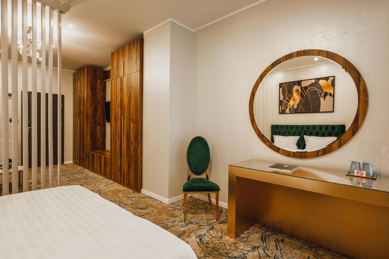 Motel Andra Tecuci ภายนอก รูปภาพ